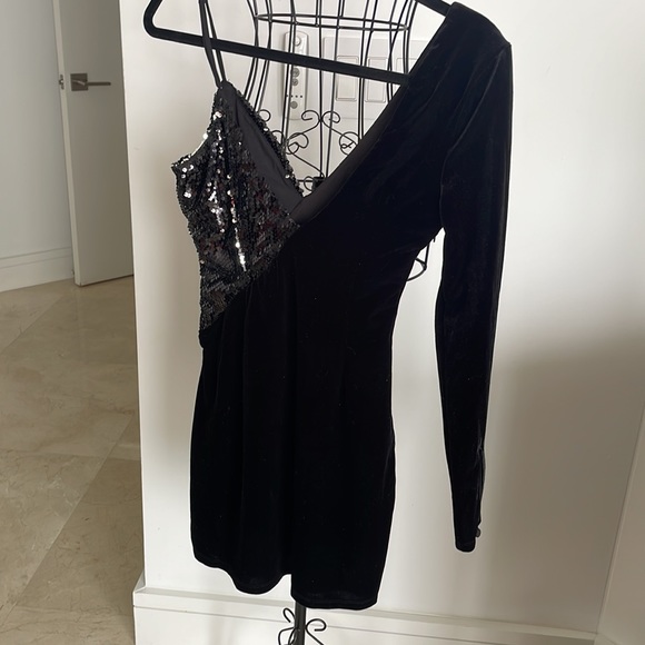 COPY - NWT H:OURS KEEGAN MINI DRESS - Picture 8 of 11